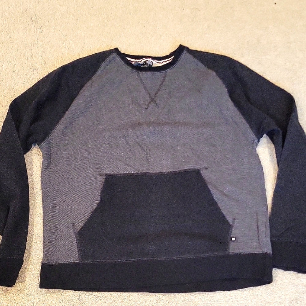 Men's Black and Gray Sweater